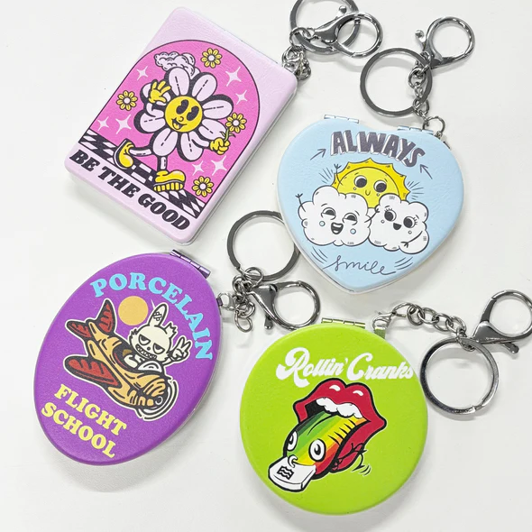 外出先で便利！オリジナル印刷対応「コンパクトミラー