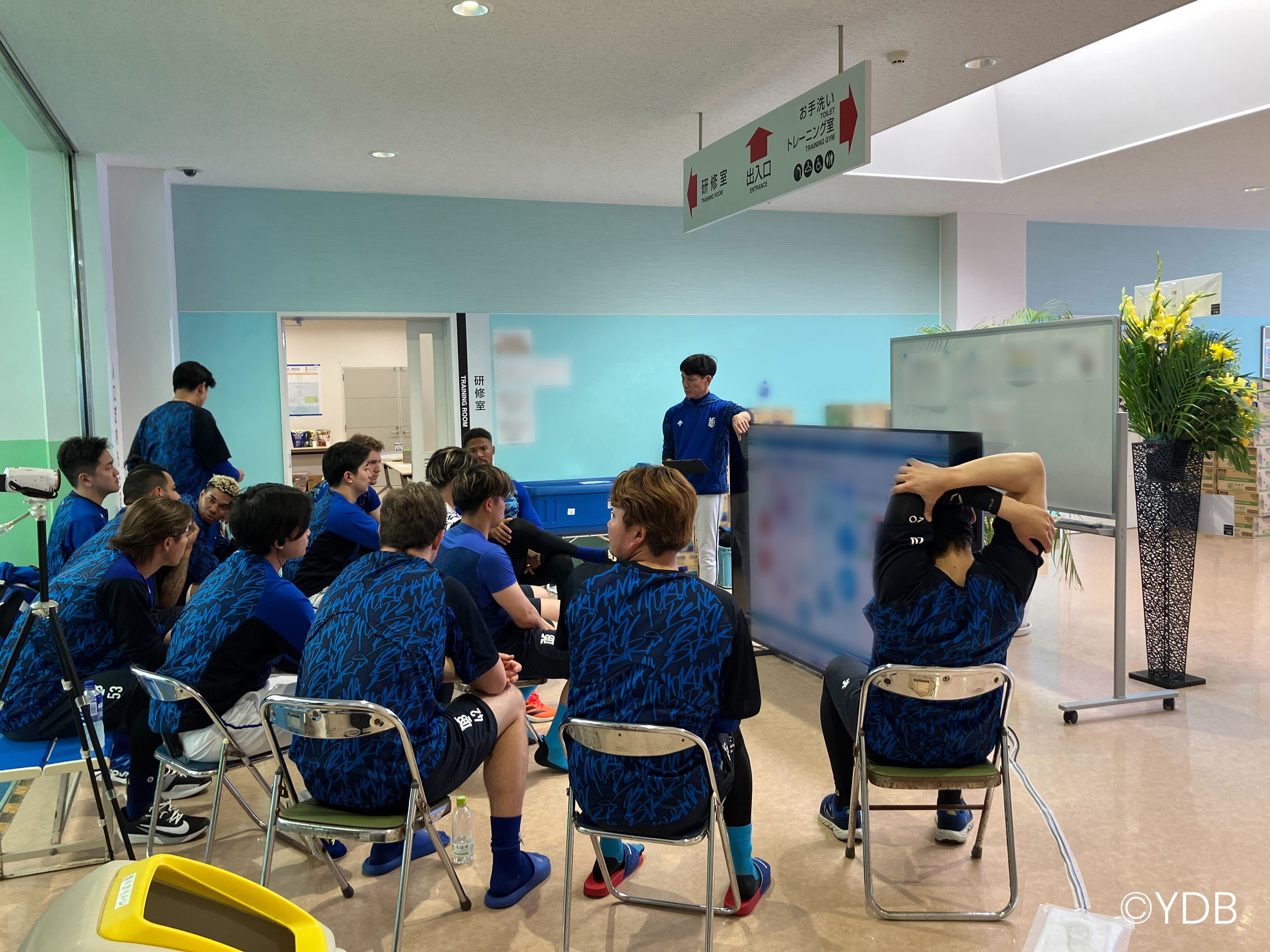 ハイセンス、横浜DeNAベイスターズの沖縄キャンプ地に大画面テレビと